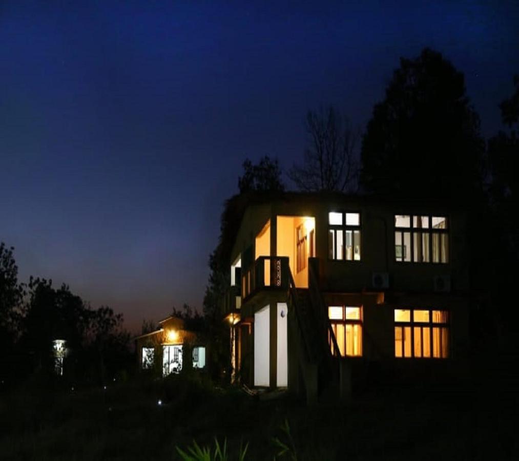 Kanha Village Eco Resort Екстер'єр фото