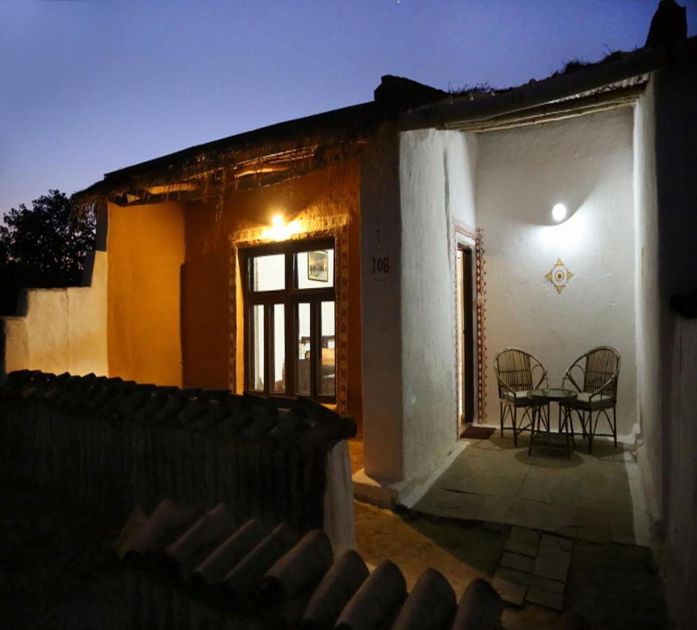 Kanha Village Eco Resort Екстер'єр фото