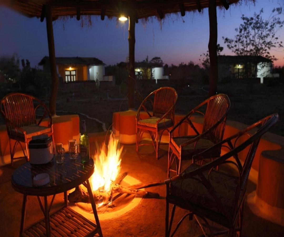 Kanha Village Eco Resort Екстер'єр фото